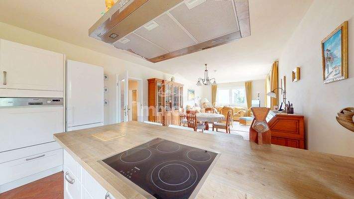 große Wohnküche EG