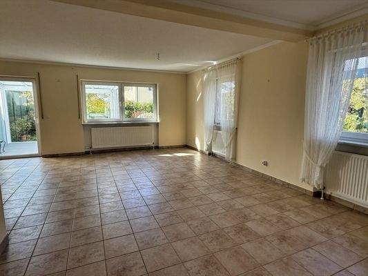 Großzügiger Wohn-Essbereich