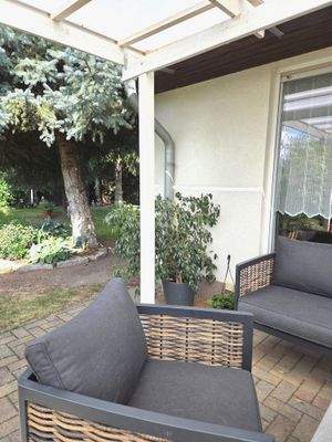 Bepflanzung neben Terrasse.jpg