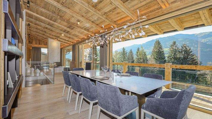 KITZIMMO-Luxusvilla in Toplage kaufen - Immobilien Aurach Kitzbühel.