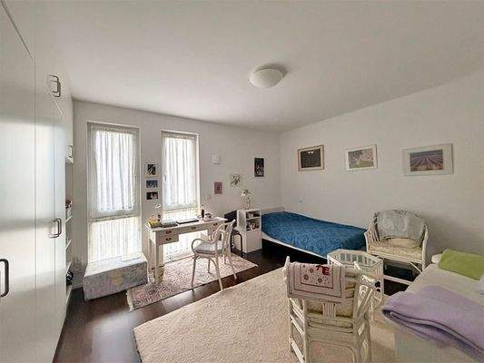 Schlafbereich mit Einbauschrank