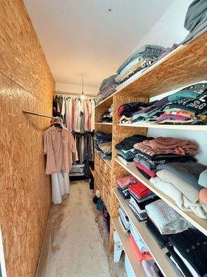 Begehbarer Kleiderschrank OG