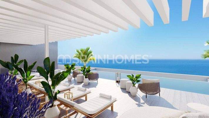 High Ceiling Apartments with Spacious Terraces in Malaga City