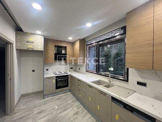 Properties within Walking Distance to the Beach in Kadıköy