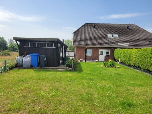 Doppelhaushälfte in Brietz, mit Carport