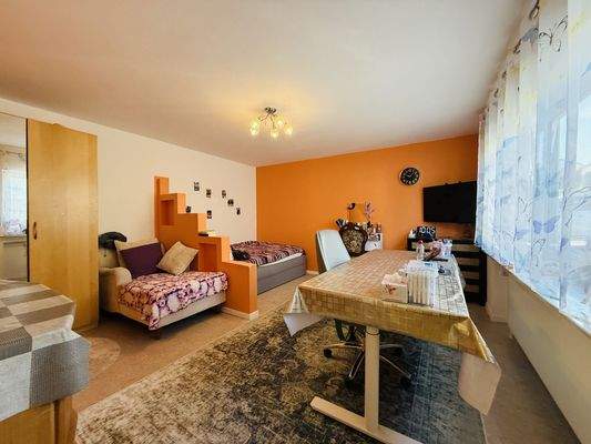 Zimmer 3 Untergeschoss/ Keller