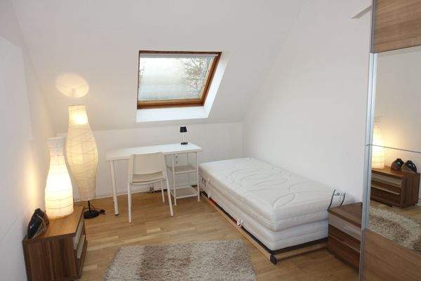 Mannh 1 Zi möbliert (4)