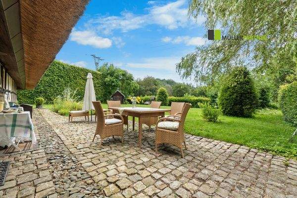 Terrasse hinder dem Haus