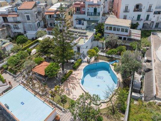 Prestigevilla in Ischia Ponte – Ein Juwel auf den Klippen der Insel Ischia