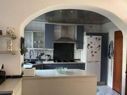 9df278b8-ff6f-4d07-9411-95fa34ebe396-1905864295.jp