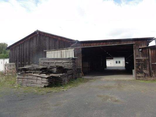 Geb.6 Holzlagerhalle Ostseite.JPG