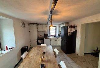 Esszimmer und Küche