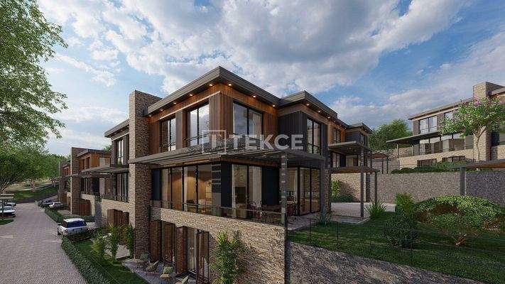 Semi-Detached Villas near the Bus Terminal in İstanbul Ümraniye