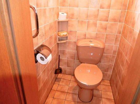 separates WC im Erdgeschoss