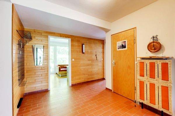 Zentrale Diele im EG