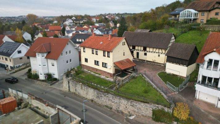 Seiten Ansicht mit Hof