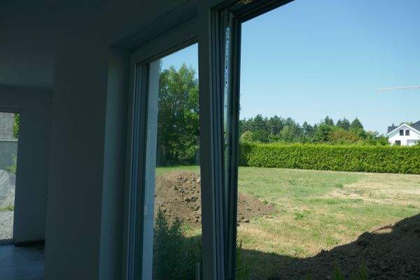 EG Blick Wohnraum Garten