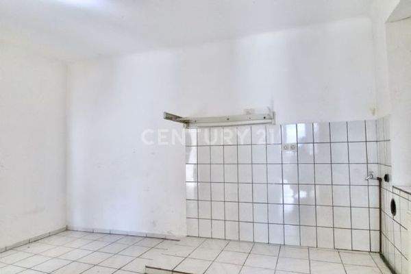 Waschku¨che - Ansicht vom Bad aus