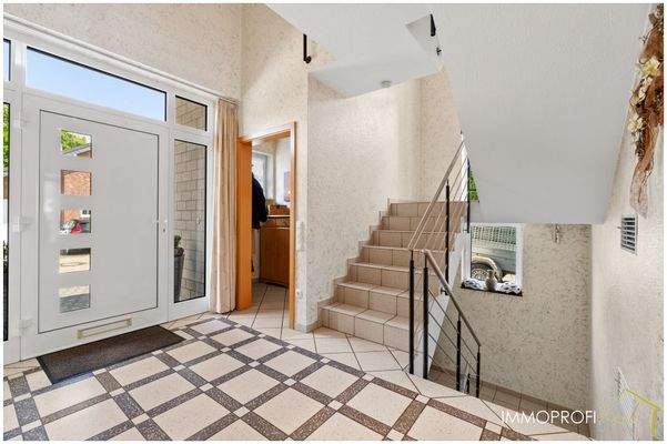 5. Eingangsdiele.jpg