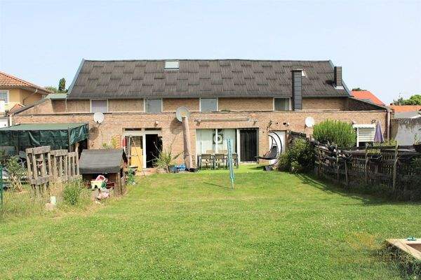 Rückwärtige Ansicht