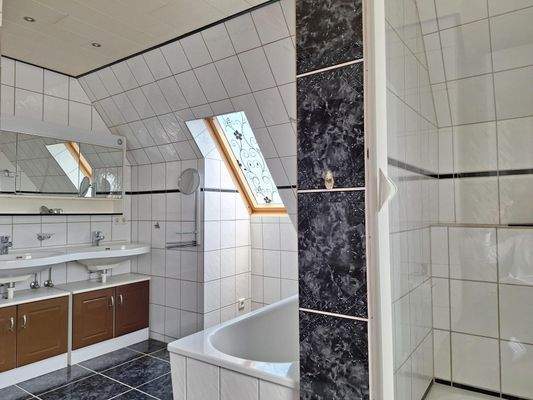 Vollbad im OG, Ansicht I