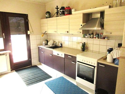 Wohnung links, Einbauküche  