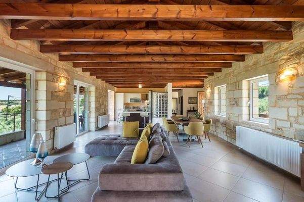 Kreta, Agia Marina: Luxuriöse Steinvilla mit Meer- und Sonnenuntergangsblick zu verkaufen