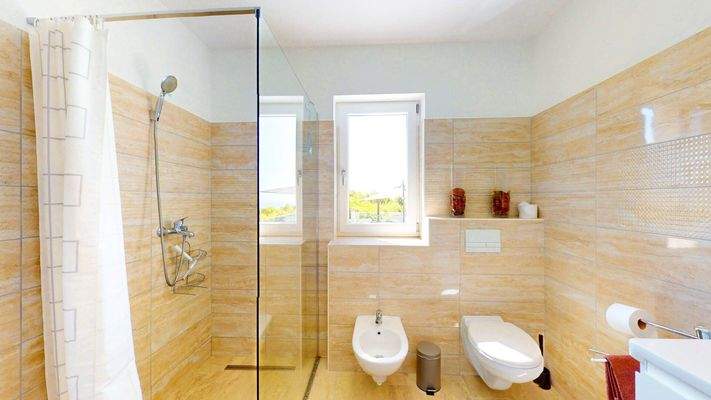 Badezimmer 2 - Haus oben