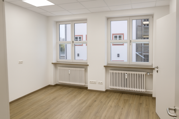 Behandlungsraum / Büroraum