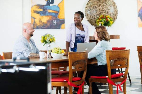 Gemeinschaft im Büro bei ecos work spaces München
