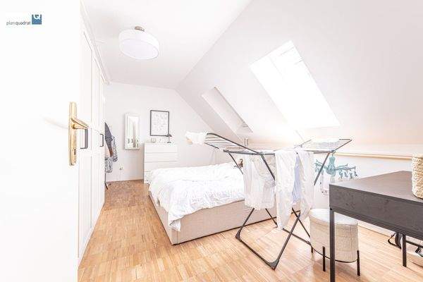 Dachgeschoss-Wohnung