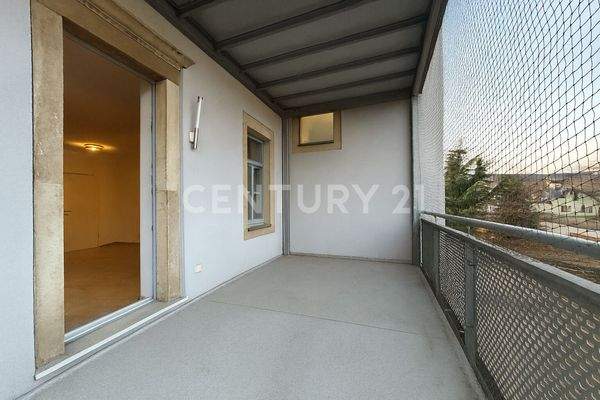 Balkon (KI bereinigt)