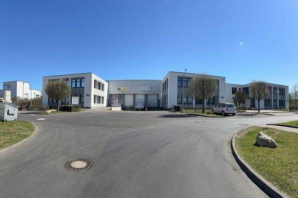 Außenansicht Gebäudekomplex