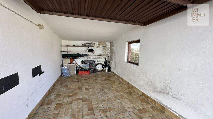 Innenaufnahme einer Garage