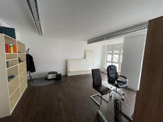 Büroraum 4 (Weitwinkelaufnahme)