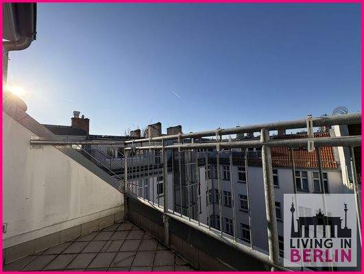 Balkon nebst Ausblick