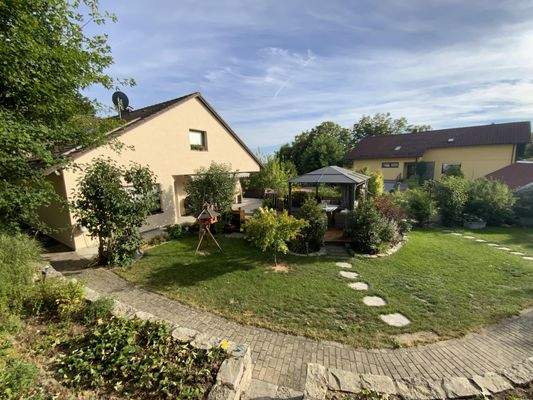 traumhaft schöner Garten