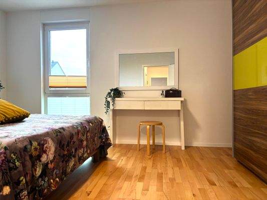 Schlafzimmer (2) 1. OG