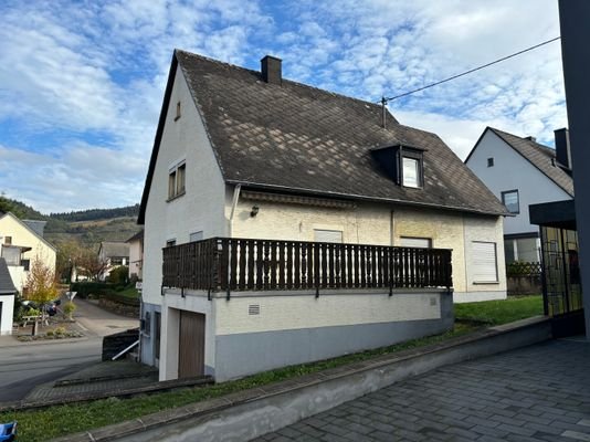 Garage mit Terrasse