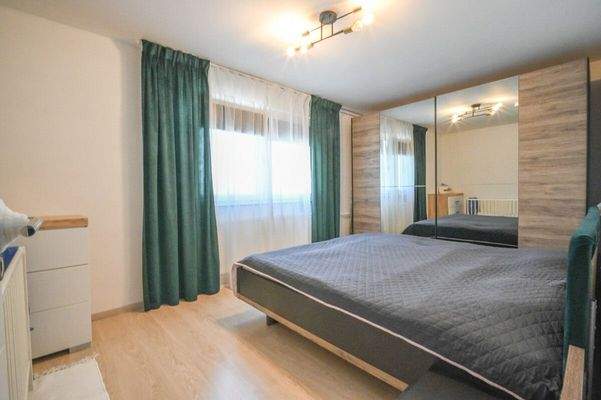 Schlafzimmer 1 von 2