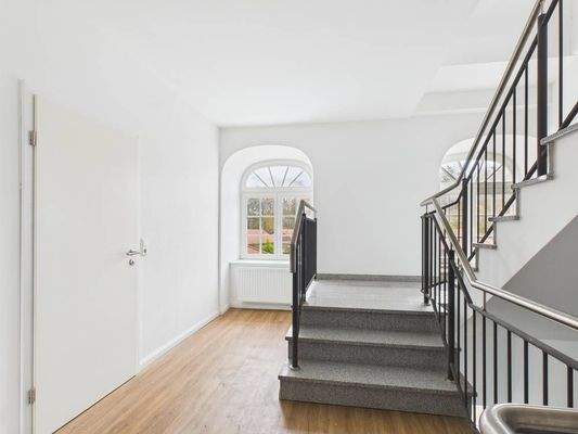 CAM03784G0-PR0093-STILL031-thumbnail-h750-70