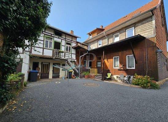 Ansicht Süden mit Nebenhaus