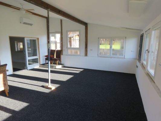 lichtdurchfluteter Wintergarten    