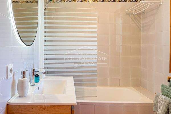 ...Badezimmer en Suite