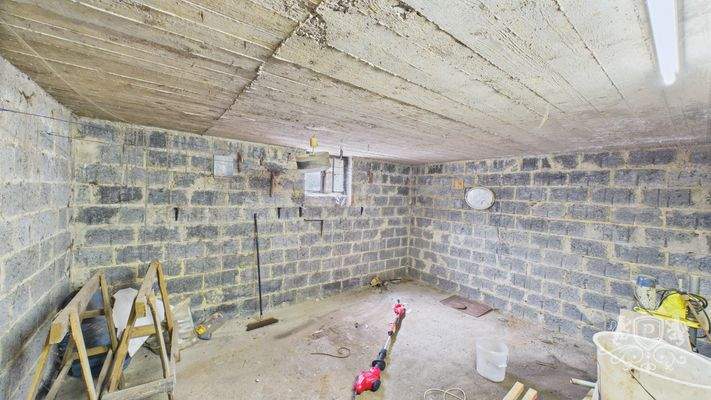 CAM01984G0-PR0506-STILL008