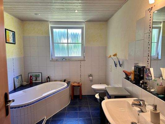 Badezimmer im Dachgeschoss