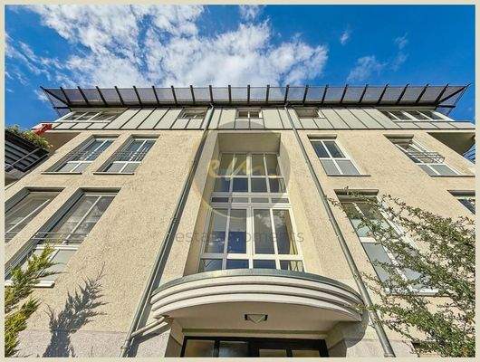 Fassaden im Eingangsbereich