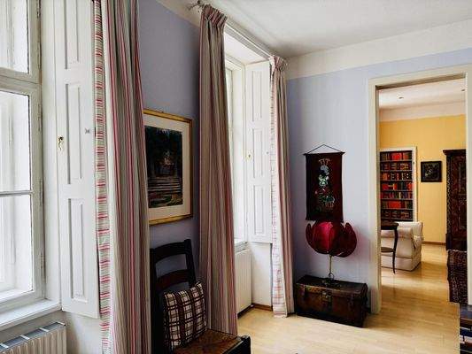 20251013_085458774_iOS