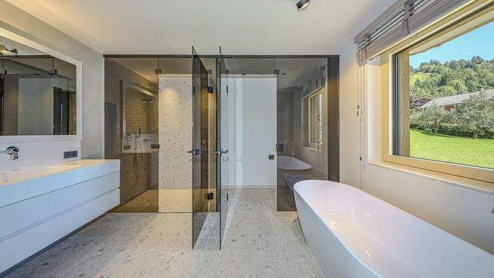 KITZIMMO-Exklusive Neubauwohnung mit traumhaftem Ausblick - Immobilien Brixen.