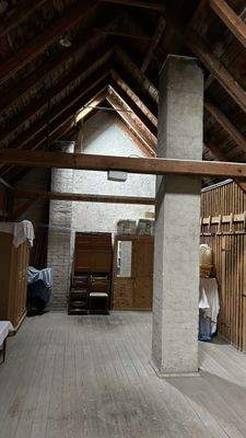 Dachboden mit Abstellkammern